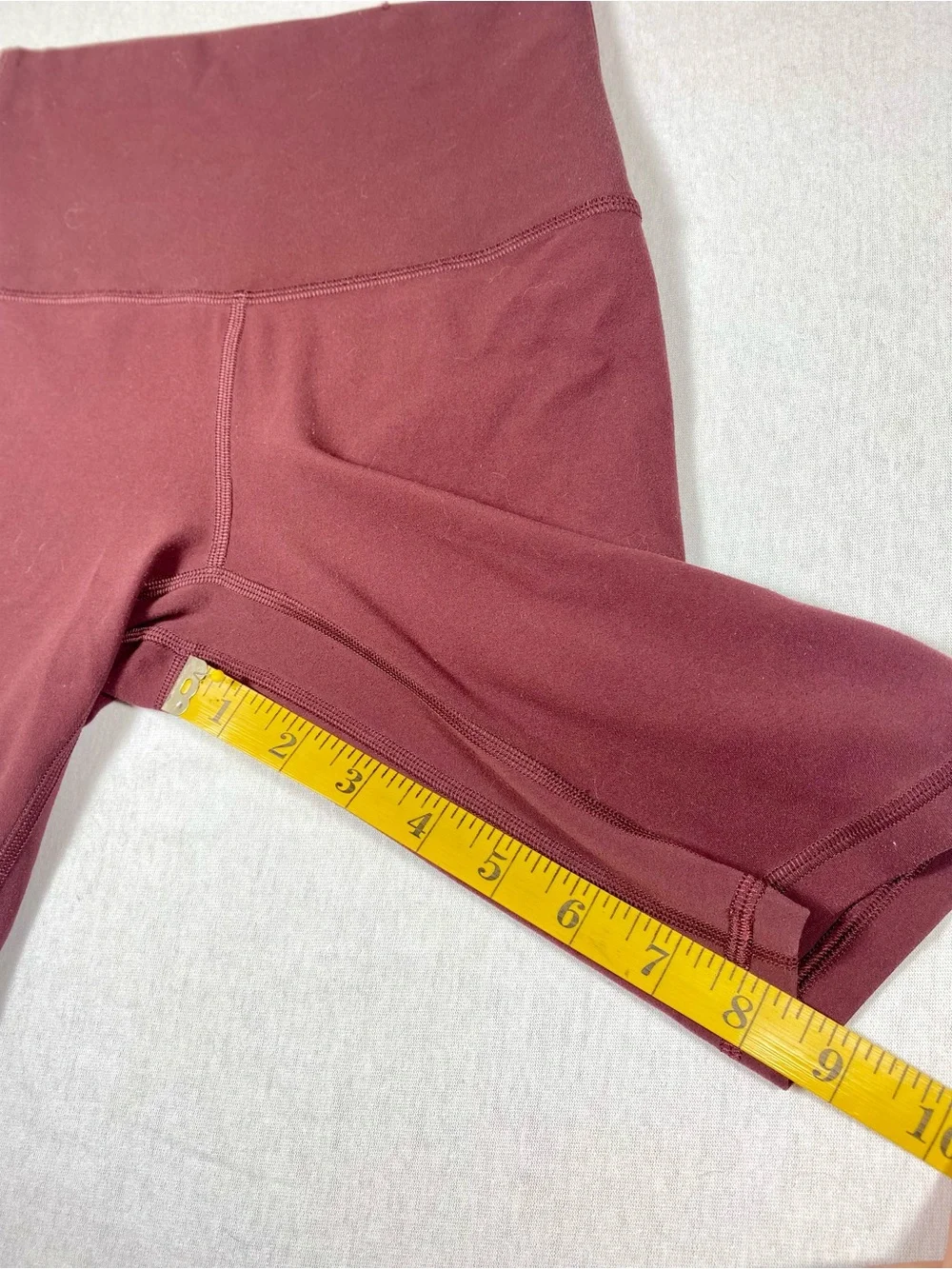 lululemon Women's Burgundy High Rise Biker Shorts Knit Stretch 8